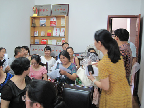 見(jiàn)賢思齊，敬業(yè)奉獻(xiàn)—我所舉辦首期道德講堂